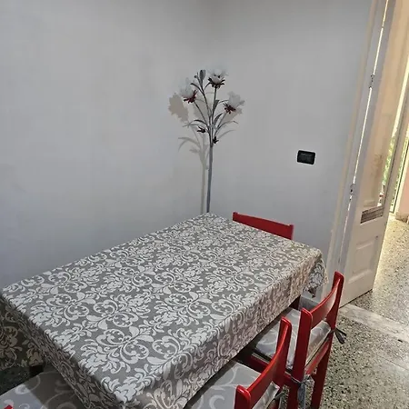 Apartamento Monolocale E Bilocale Centro Rc